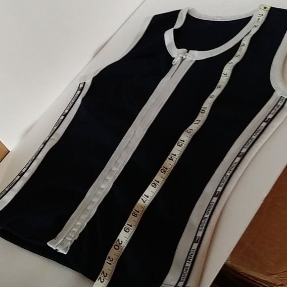 Top - Picture 5 of 5